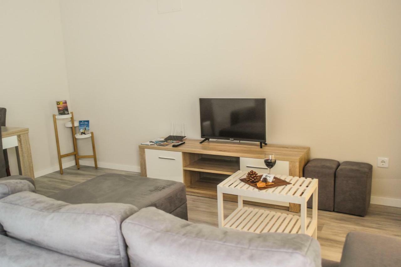 Furnaka Eco Village Луриня Екстериор снимка